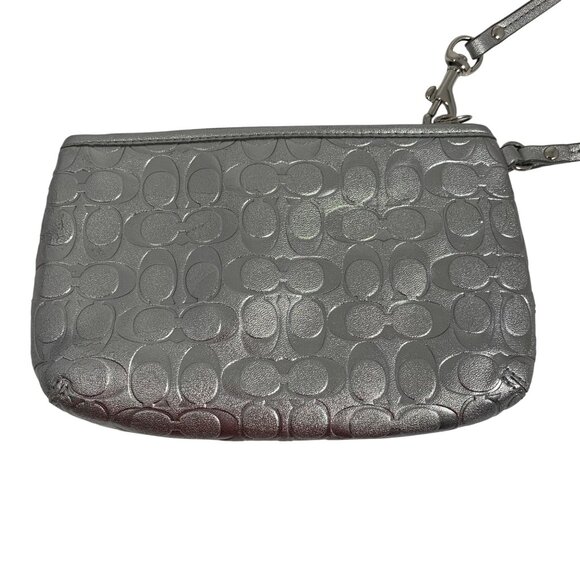 Coach Metallic Silver Corner Zip Wristlet Clutch Wallet Signature Leather Heart - Picture 4 of 11